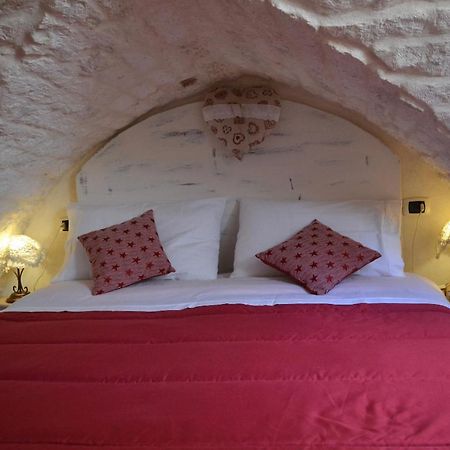 Casetta “Arte Su Pietra” Ostuni Luaran gambar